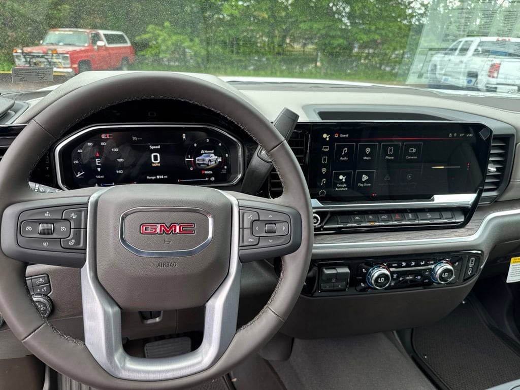2026 GMC Sierra 1500 SLT - Photo 15
