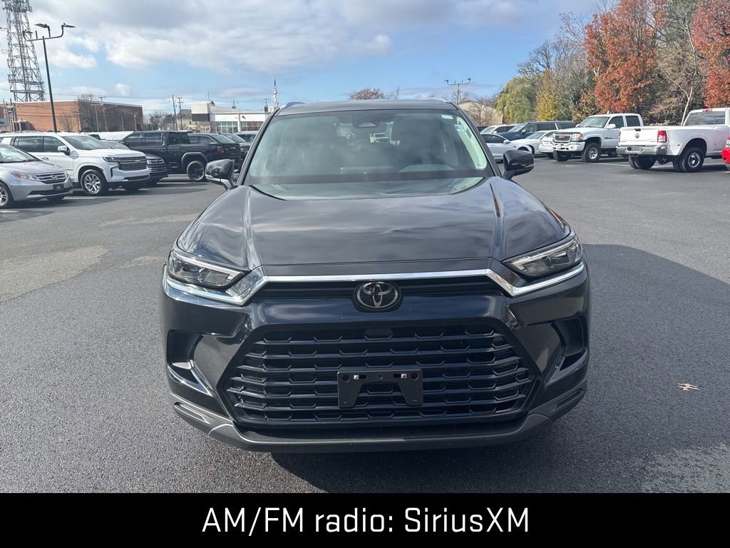 2025 Toyota Grand Highlander XLE photo 2