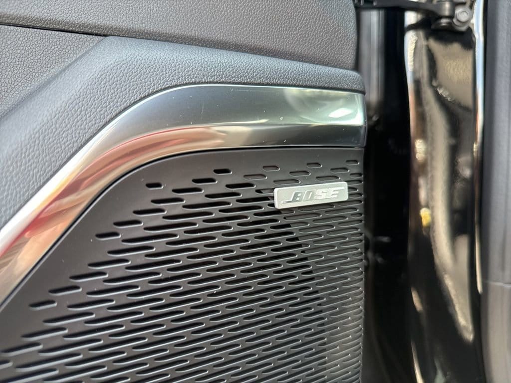 2025 GMC Acadia Elevation - Photo 25