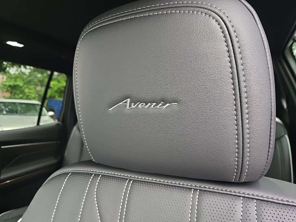 2026 Buick Enclave Avenir - Photo 17
