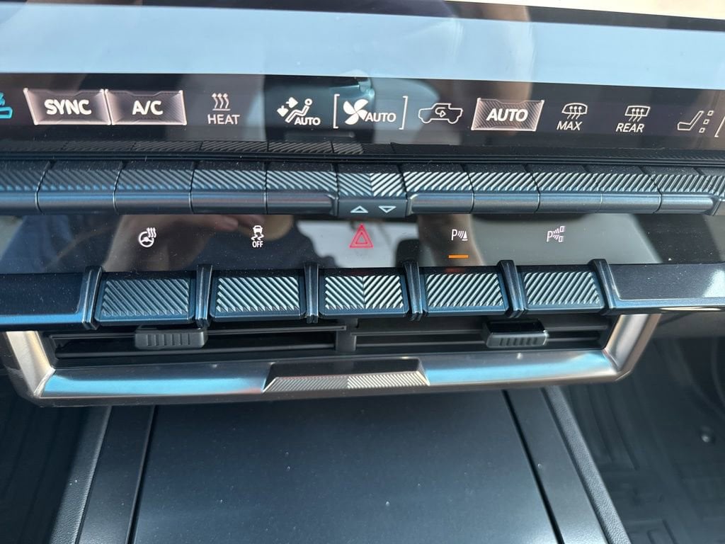 2025 GMC HUMMER EV 2X - Photo 32