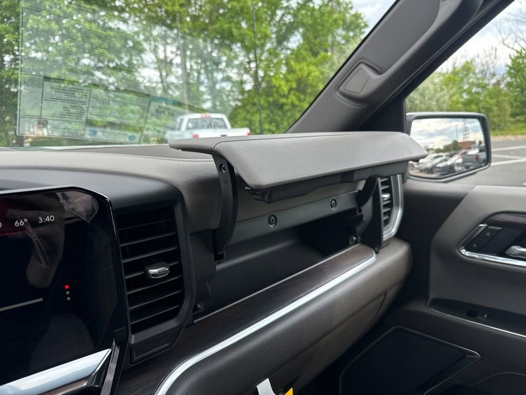 2026 GMC Sierra 1500 SLT - Photo 40