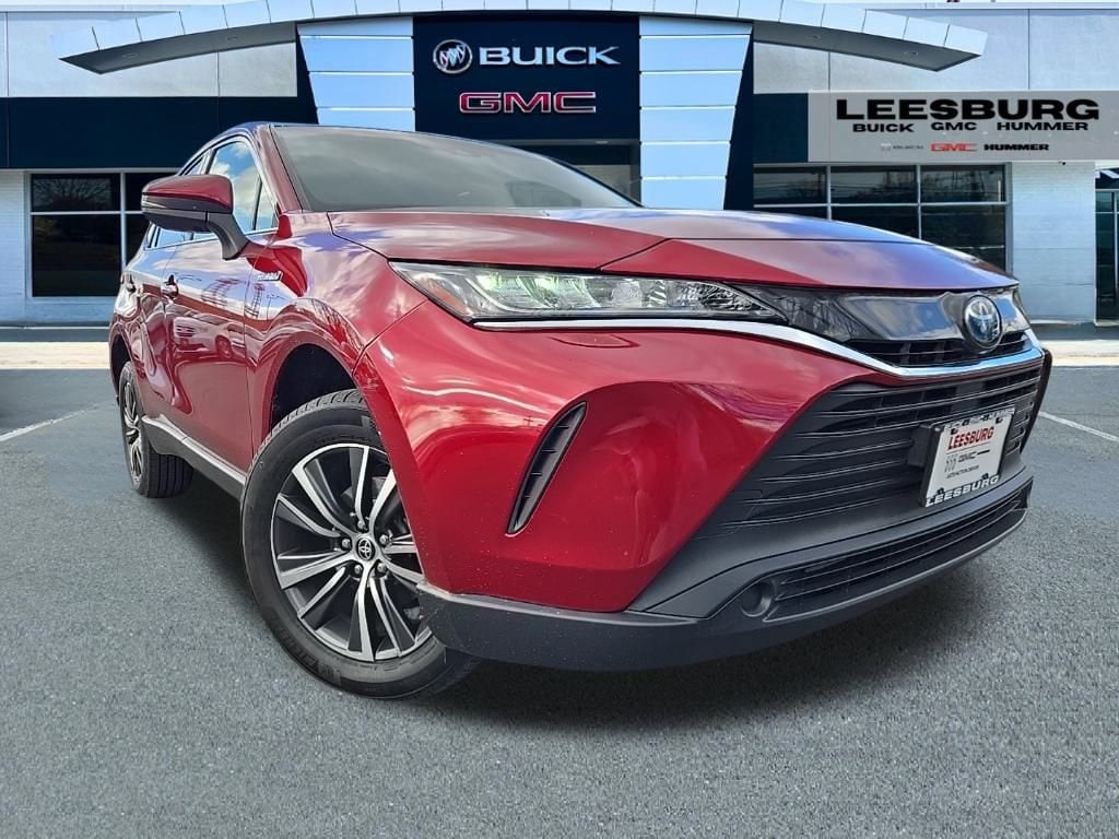 2021 Toyota Venza LE's photo