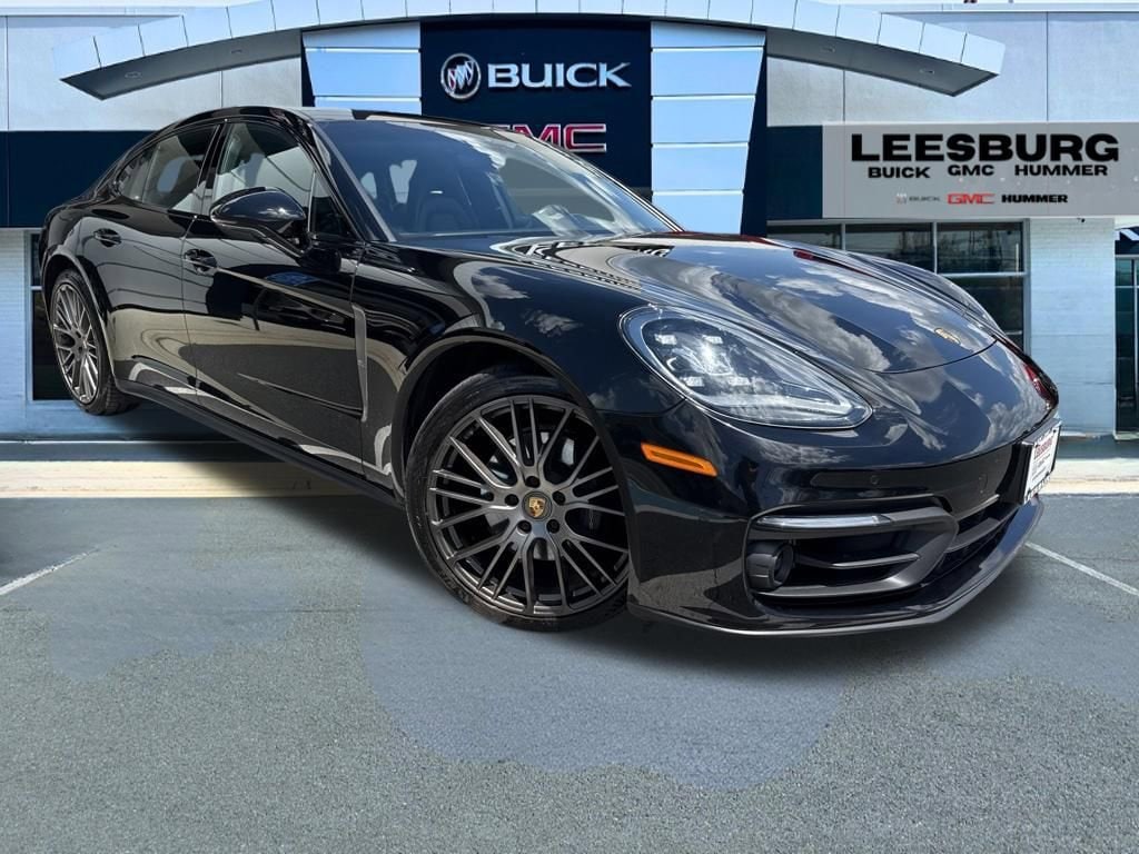 2023 Porsche Panamera 4 Platinum Edition's photo