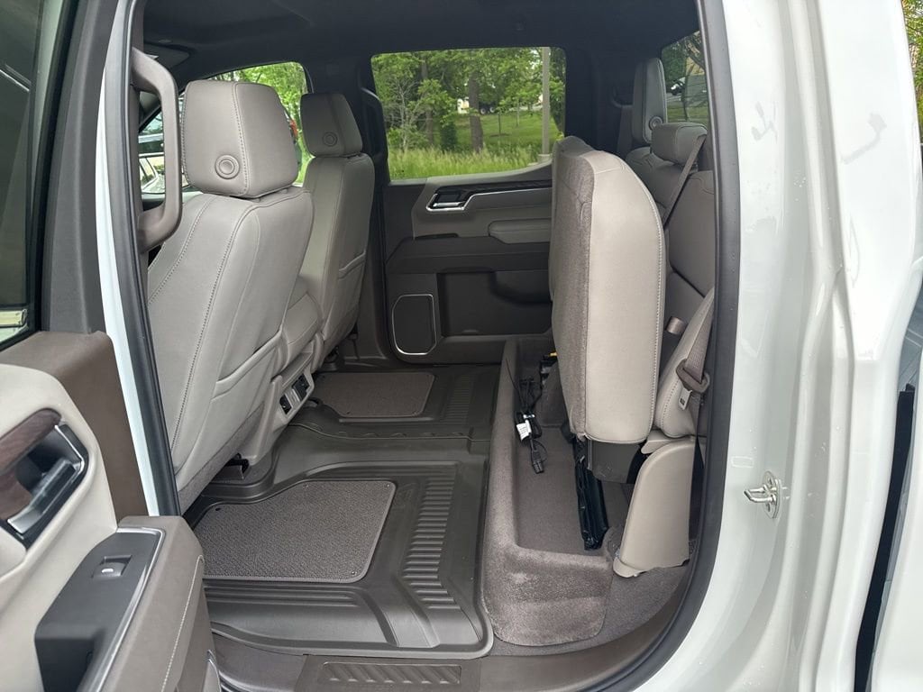 2026 GMC Sierra 1500 SLT - Photo 46