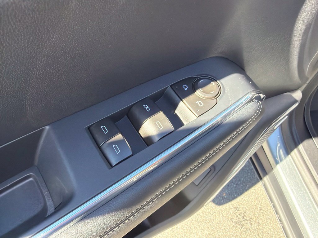 2027 GMC Acadia Elevation - Photo 15