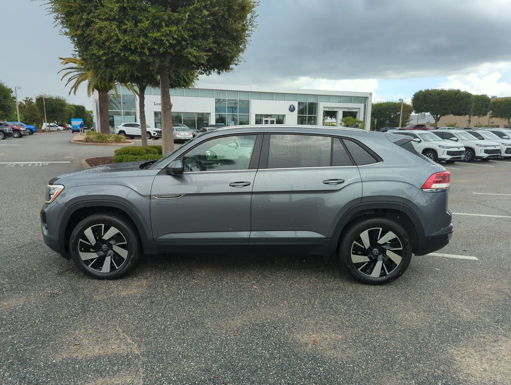 2024 Volkswagen Atlas Cross Sport SE w/Tech - Photo 11
