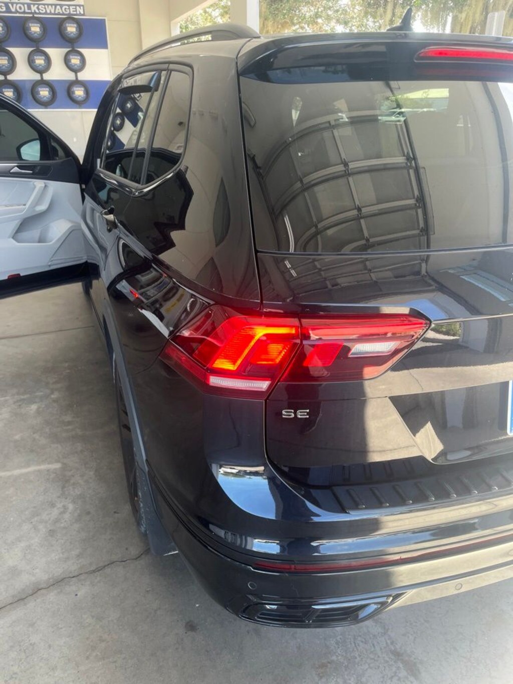 Used 2023 Volkswagen Tiguan 2.0T SE R-Line Black SUV