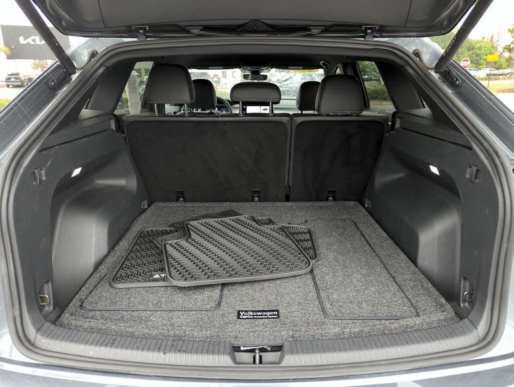 2024 Volkswagen Atlas Cross Sport SE w/Tech - Photo 19