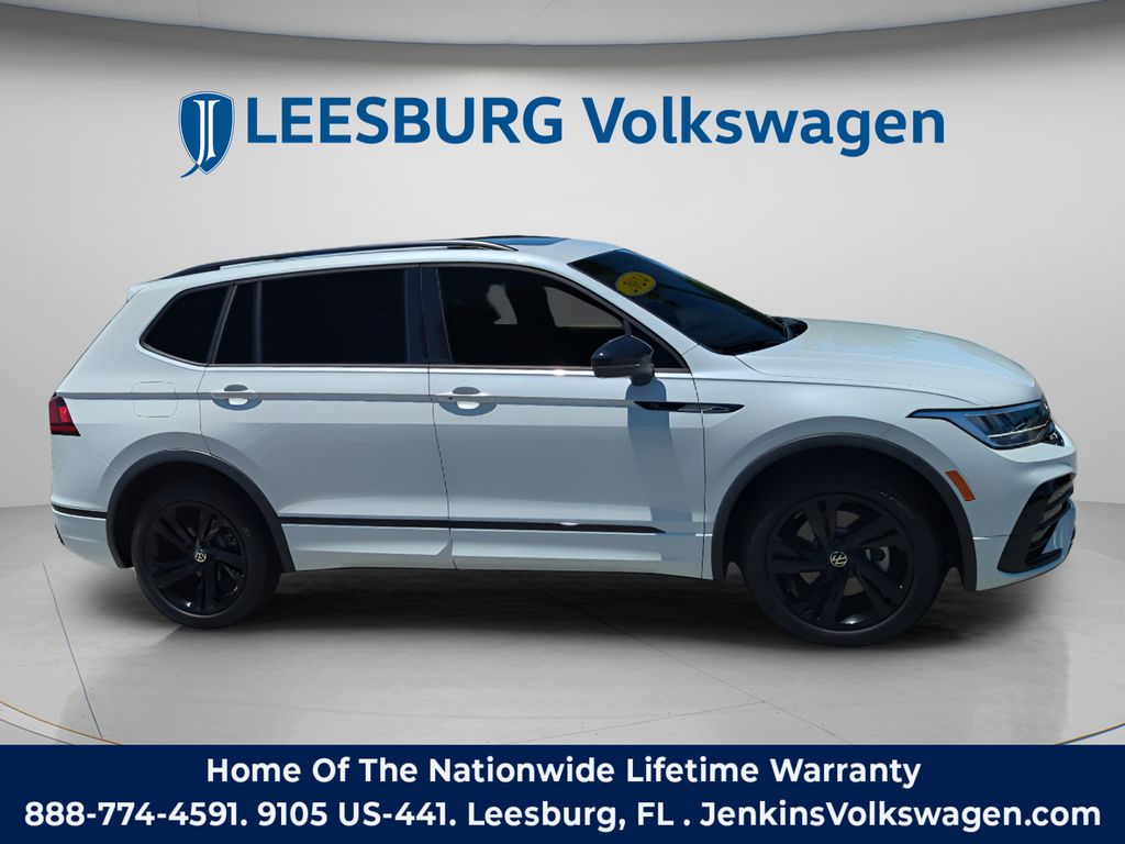 3VVCB7AX8RM136688