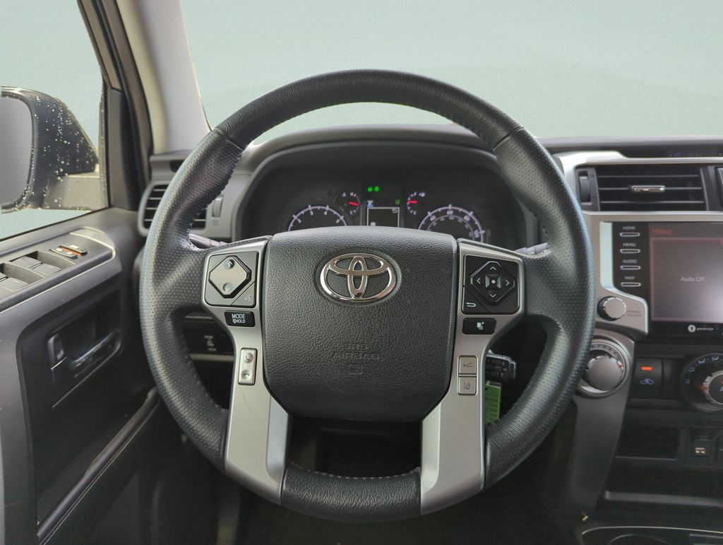 2020 Toyota 4Runner SR5 - Photo 21