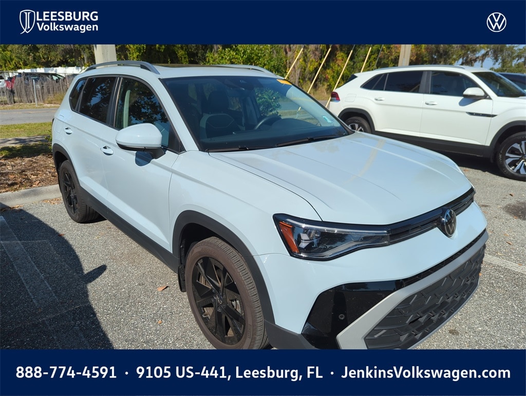 2025 Volkswagen Taos SE