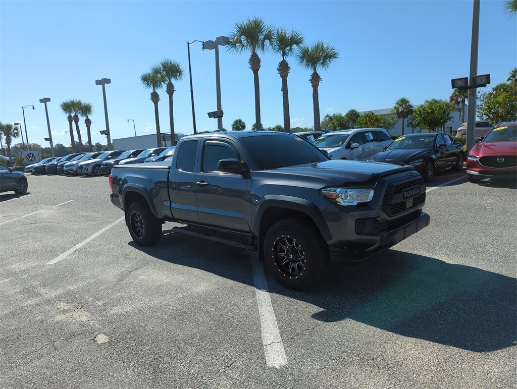 2019 Toyota Tacoma SR5 photo 2