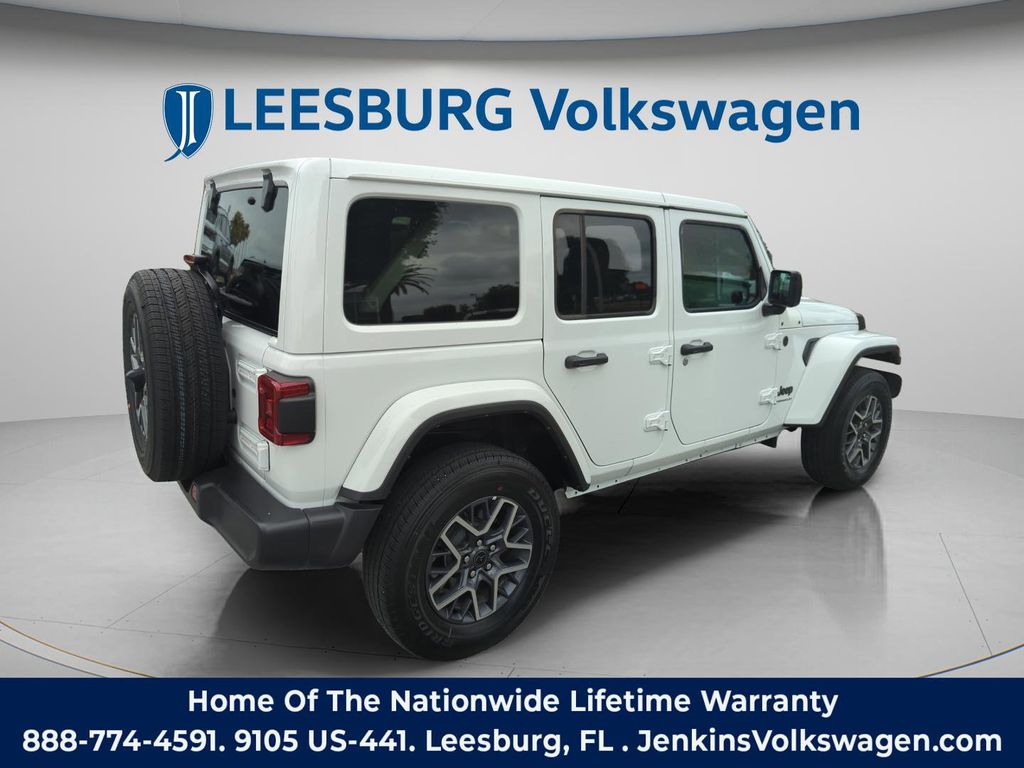 2025 Jeep Wrangler 4-Door Sahara - Photo 6