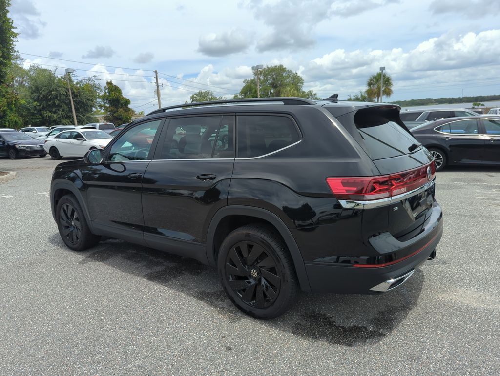 2025 Volkswagen Atlas SE w/Tech - Photo 9