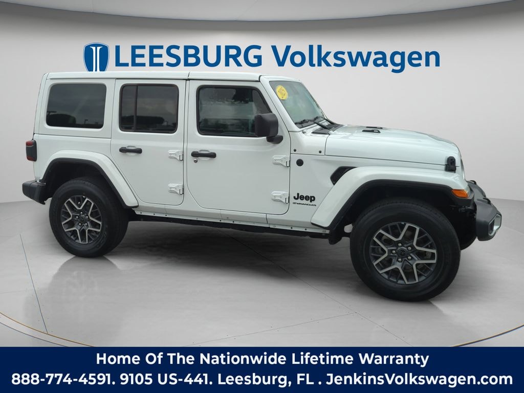 Used 2025 Jeep Wrangler Sahara SUV