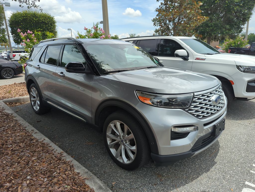 2022 Ford Explorer Platinum 4WD's photo