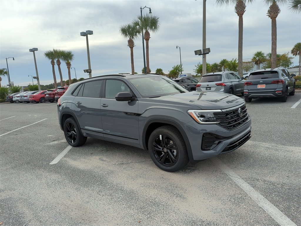 New 2026 Volkswagen Atlas Cross Sport 2.0T SEL R-Line Black SUV