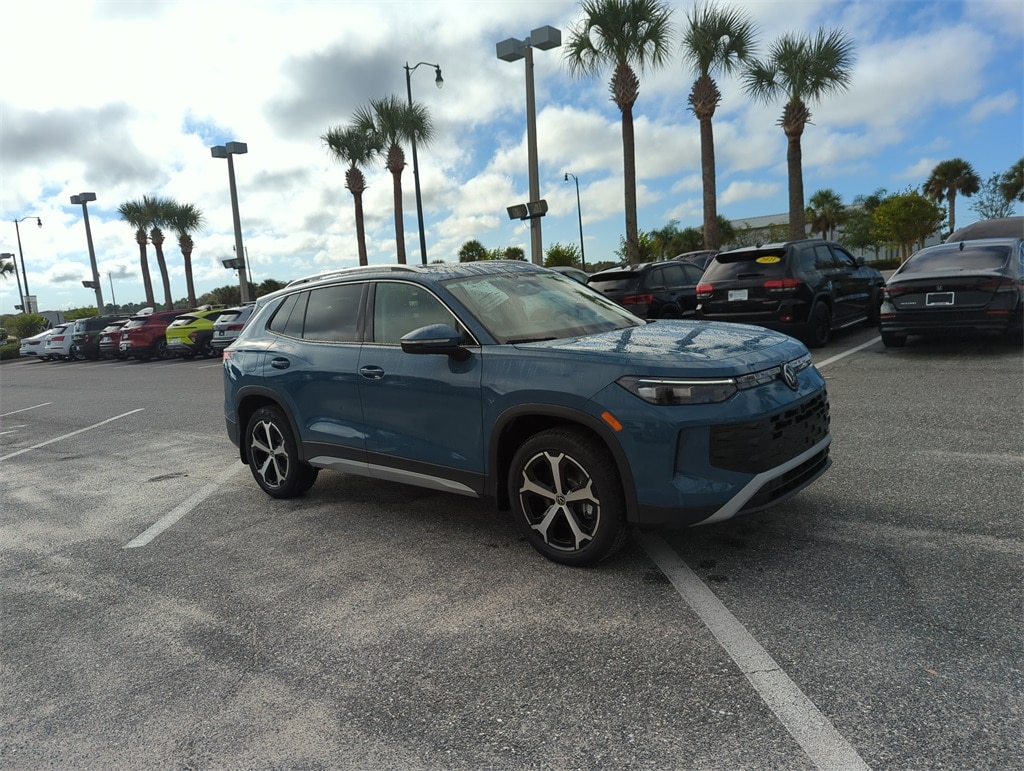 New 2026 Volkswagen Tiguan 2.0T SE SUV