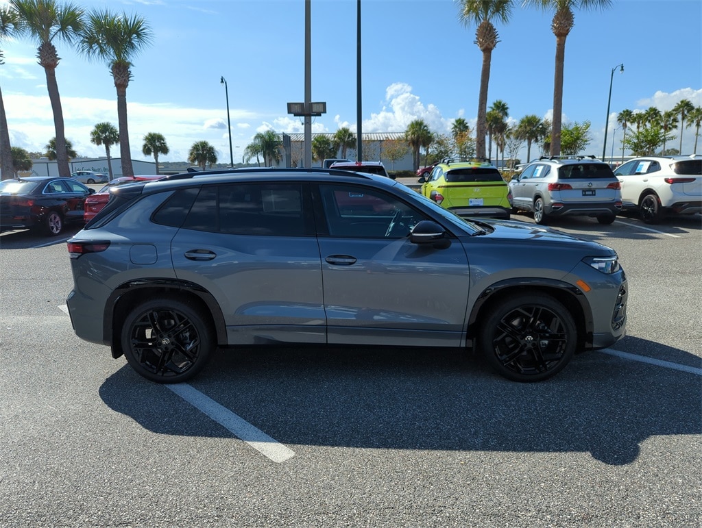 New 2026 Volkswagen Tiguan 2.0T SE R-Line Black SUV