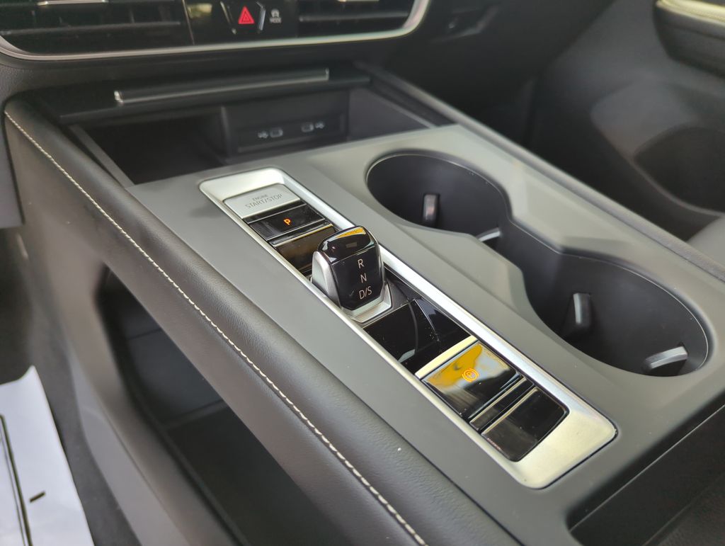2024 Volkswagen Atlas Cross Sport SE - Photo 41