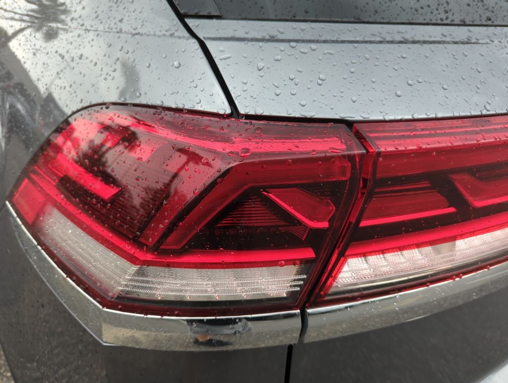 2024 Volkswagen Atlas Cross Sport SE w/Tech - Photo 18