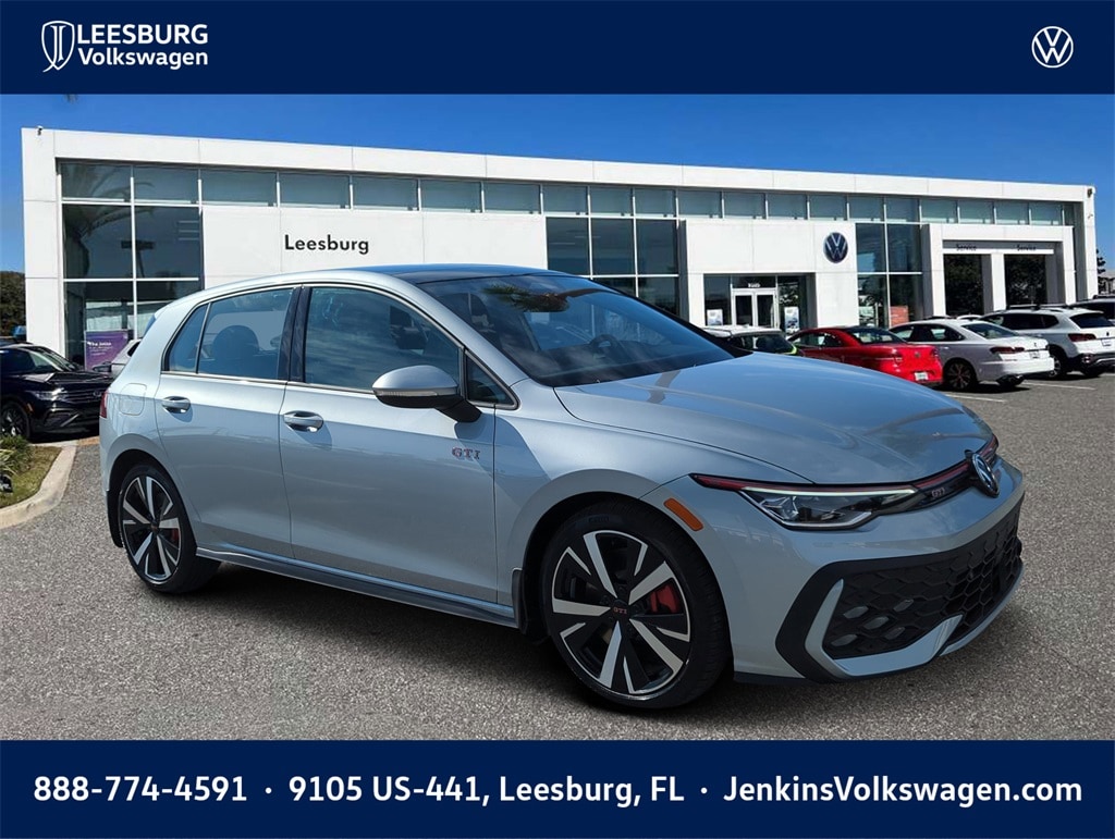 2026 Volkswagen Golf GTI SE's photo