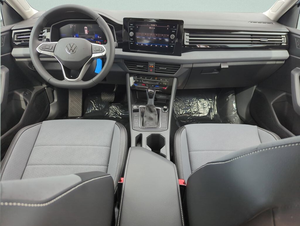 New 2026 Volkswagen Jetta 1.5T SE Sedan