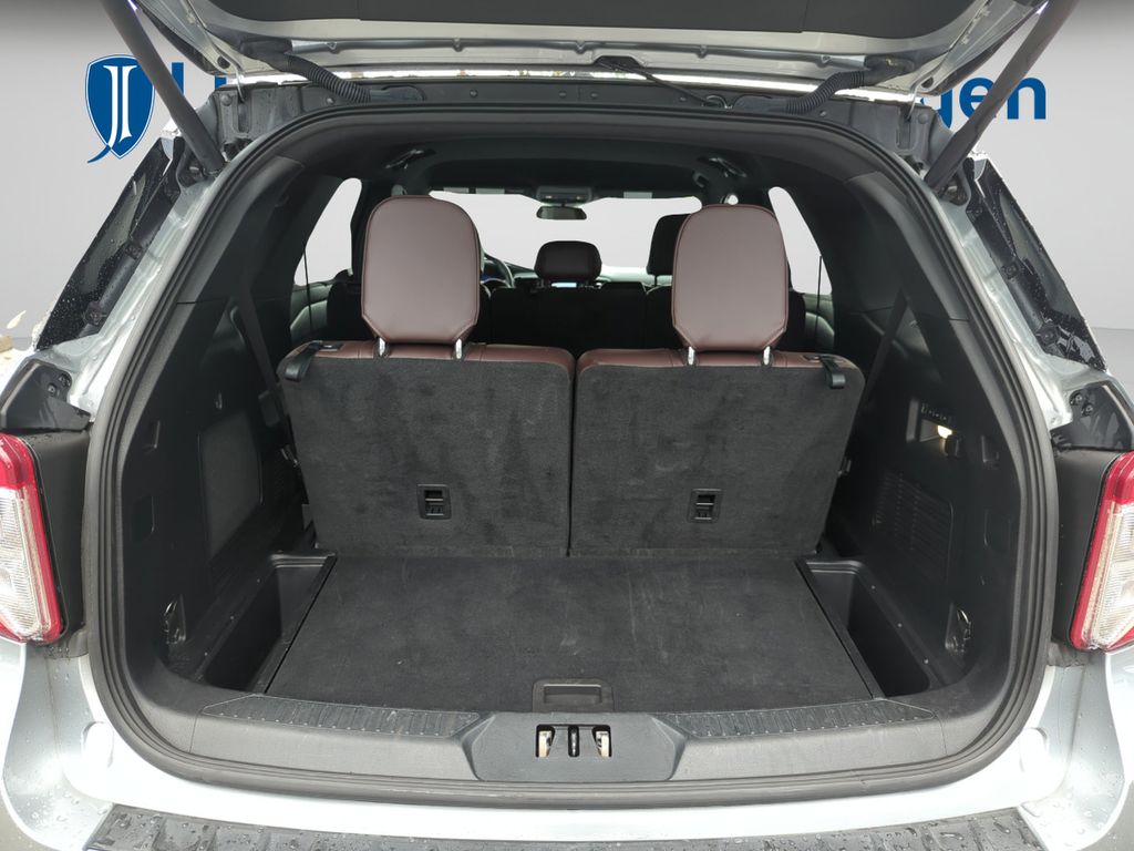 2022 Ford Explorer Platinum - Photo 19