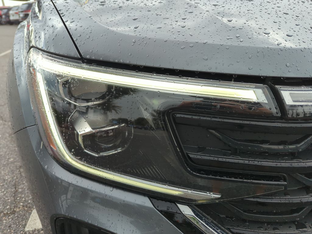 2024 Volkswagen Atlas Cross Sport SE w/Tech - Photo 17