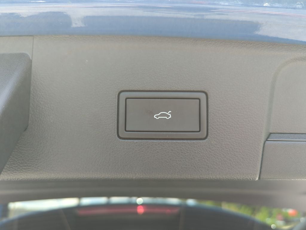 2026 Volkswagen Atlas SE w/Tech - Photo 21