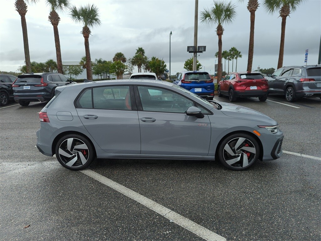 2025 Volkswagen Golf GTI S photo 3