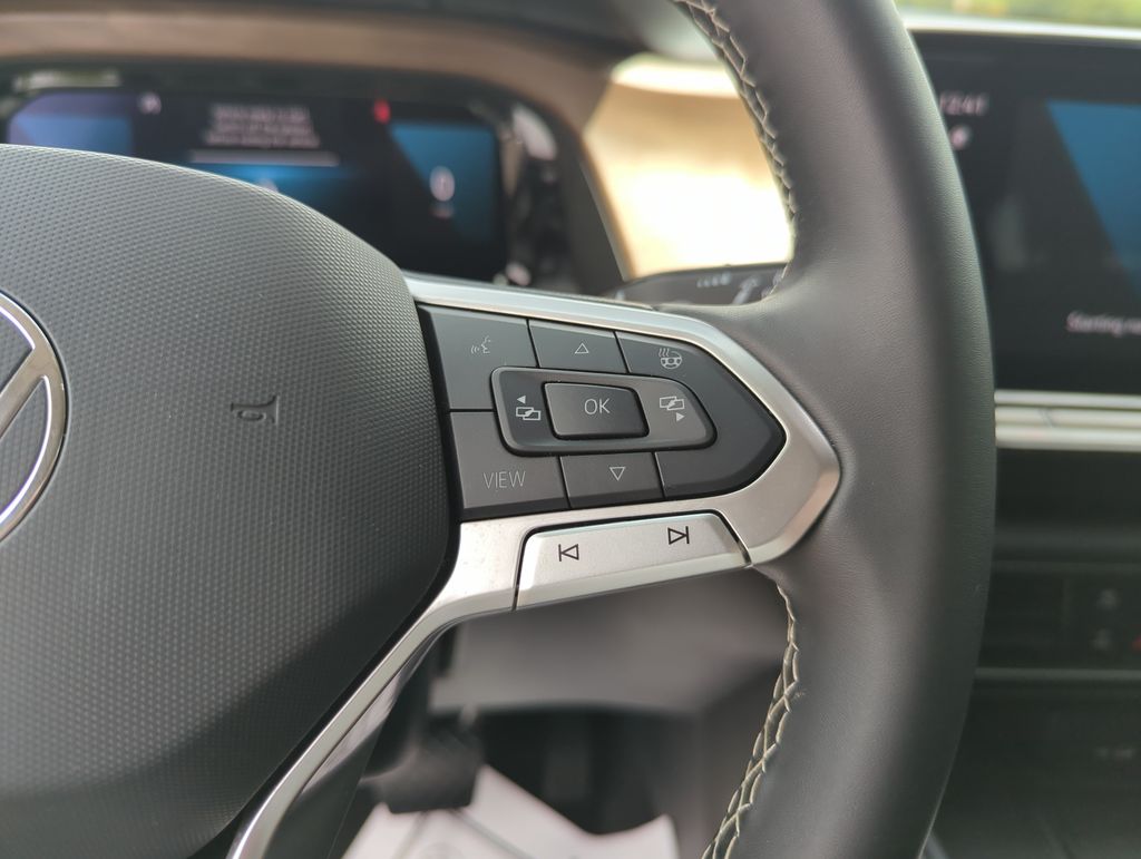 2024 Volkswagen Atlas SE w/Tech - Photo 45