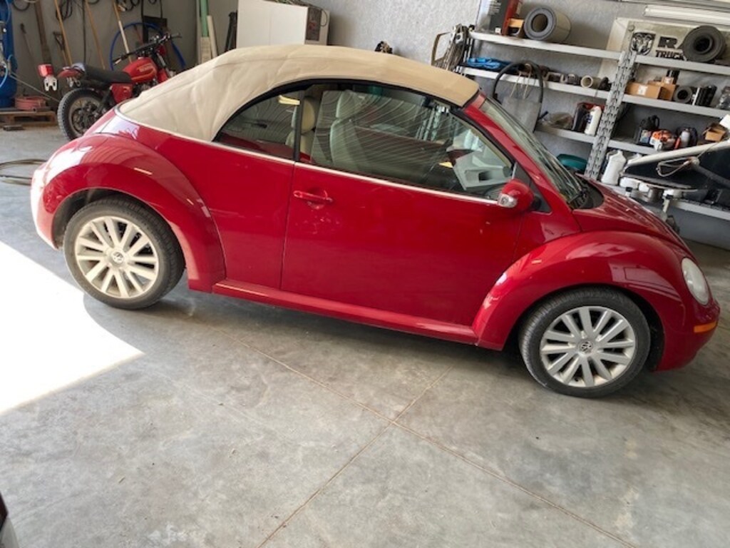 Used 2008 Volkswagen Beetle SE Convertible