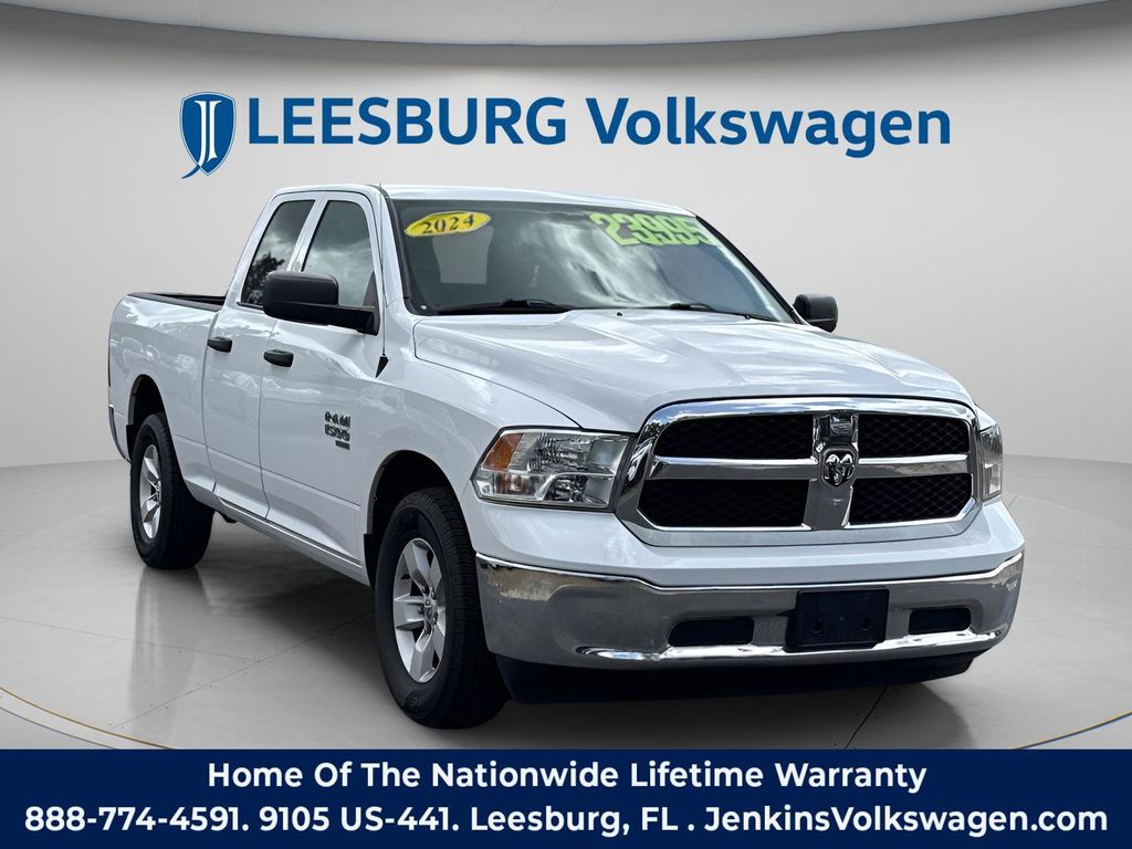 2024 RAM Ram 1500 Classic SLT - Photo 15