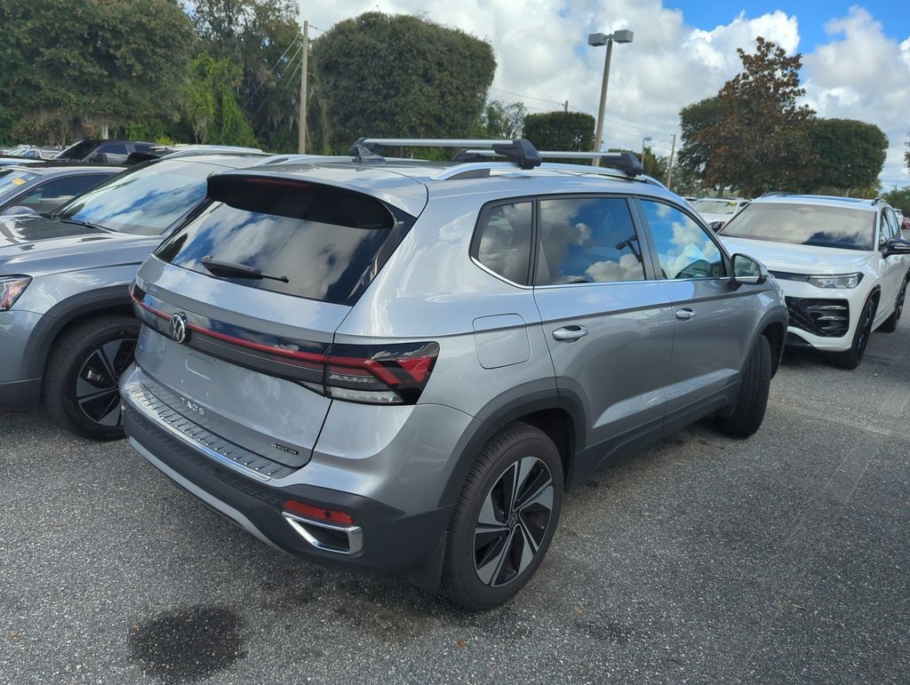 Used 2025 Volkswagen Taos 1.5T SE SUV