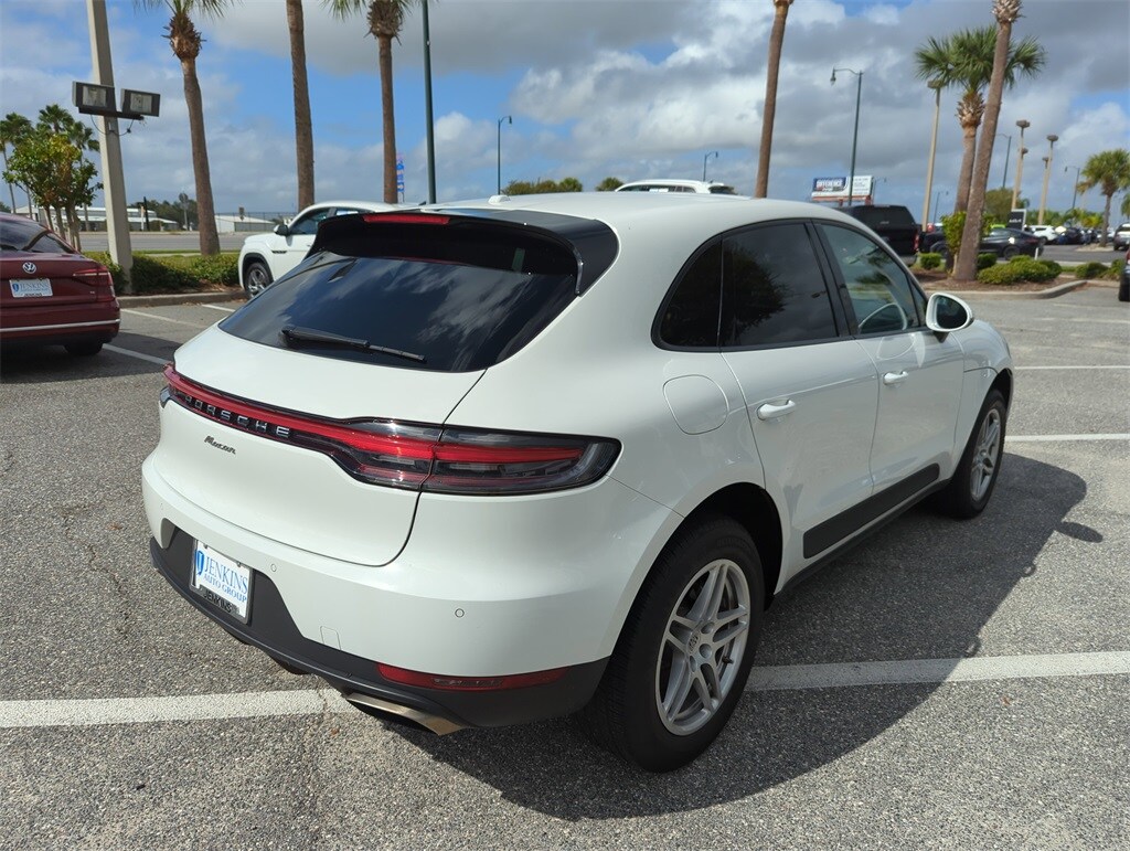 2021 Porsche Macan Base photo 3