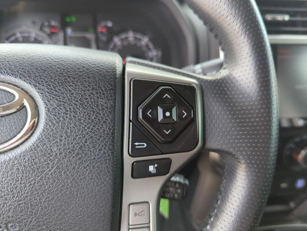 2020 Toyota 4Runner SR5 - Photo 37