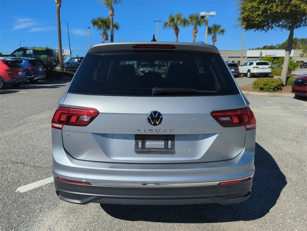 2022 Volkswagen Tiguan SE photo 4