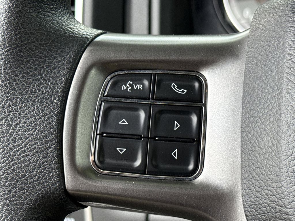 2024 RAM Ram 1500 Classic SLT - Photo 23