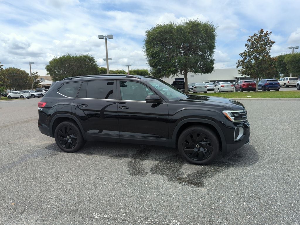 Certified 2025 Volkswagen Atlas 2.0T SE w/Technology SUV