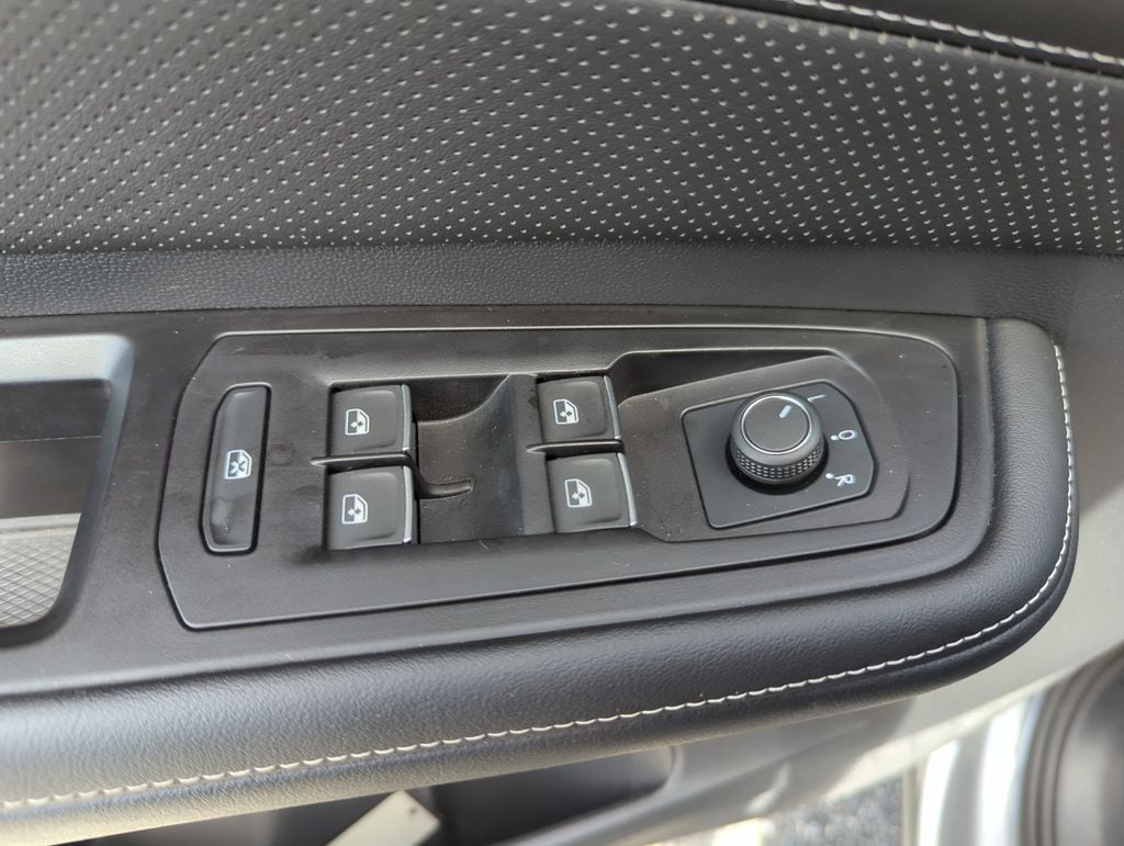 2024 Volkswagen Atlas SE w/Tech - Photo 33
