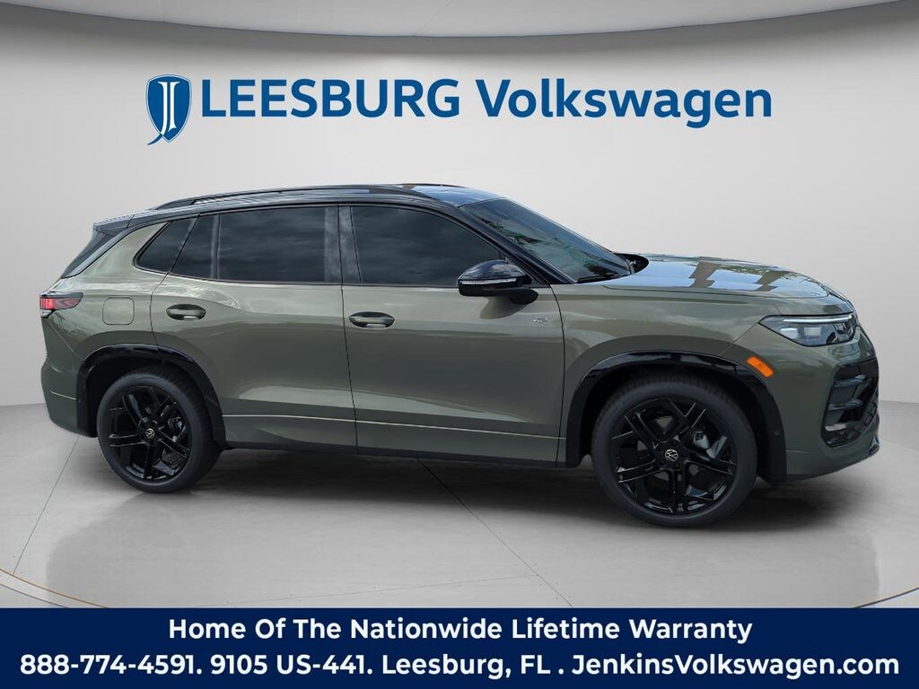 New 2026 Volkswagen Tiguan 2.0T SE R-Line Black SUV