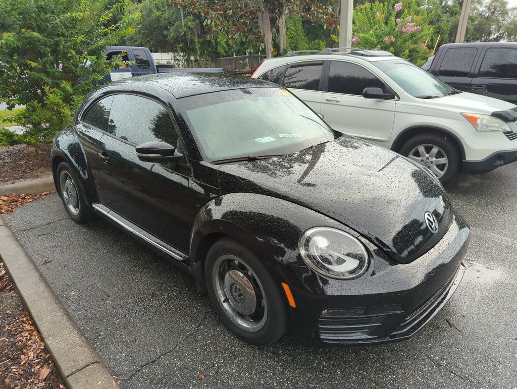 2018 Volkswagen Beetle 2.0T Coast Auto's photo