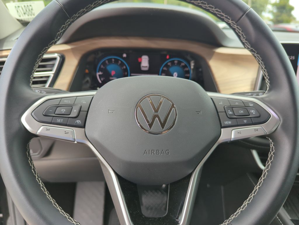 2025 Volkswagen Atlas SE w/Tech - Photo 45