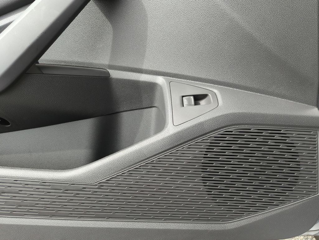 2026 Volkswagen Jetta Sport - Photo 21