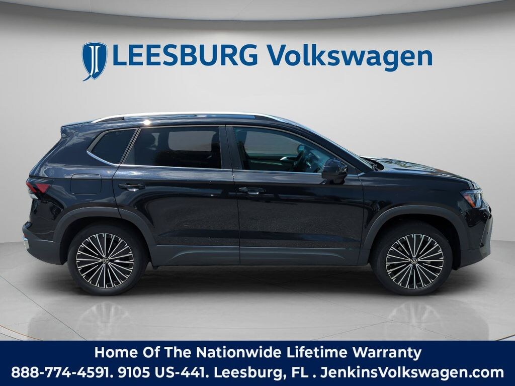 Used 2025 Volkswagen Taos 1.5T SE SUV