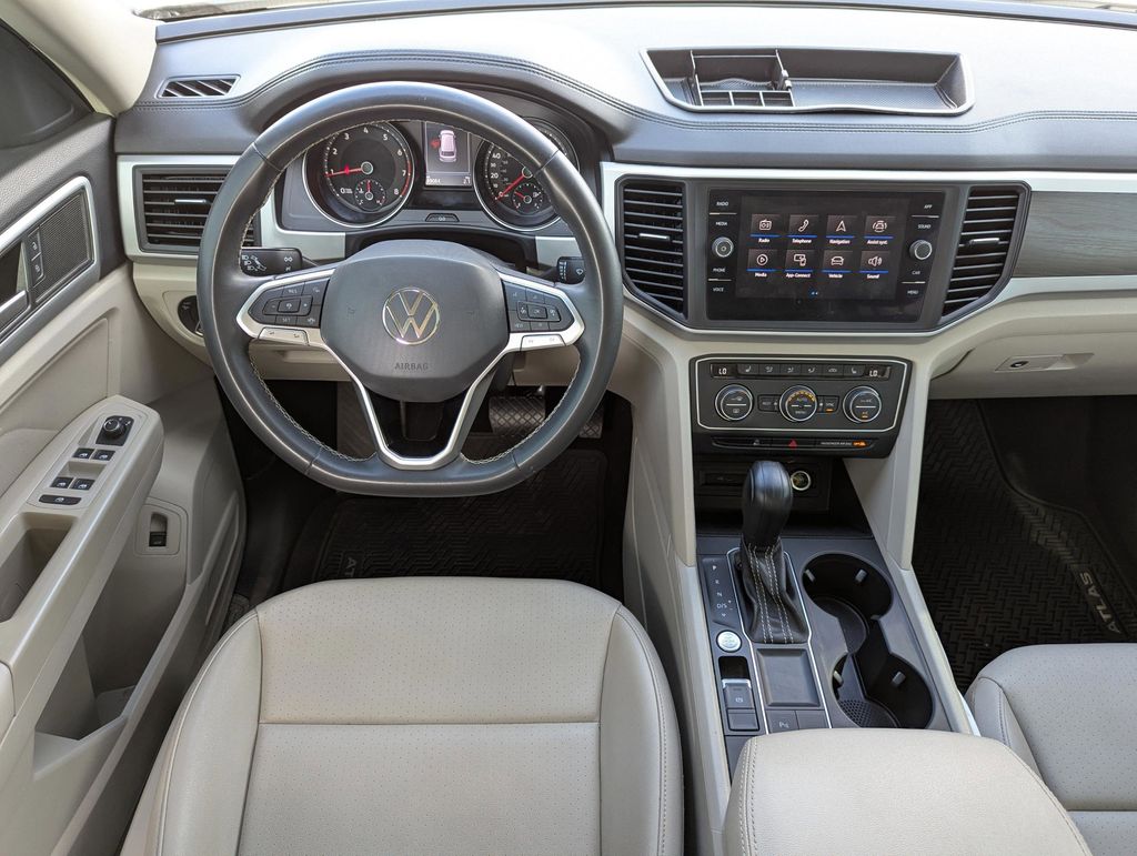 2021 Volkswagen Atlas SE w/Tech - Photo 22