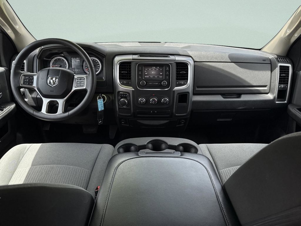 2024 RAM Ram 1500 Classic SLT - Photo 43