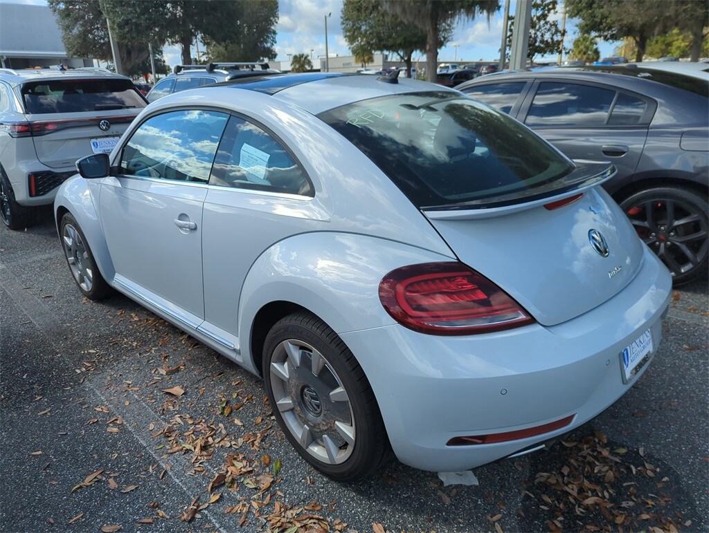 Used 2019 Volkswagen Beetle 2.0T SE Hatchback